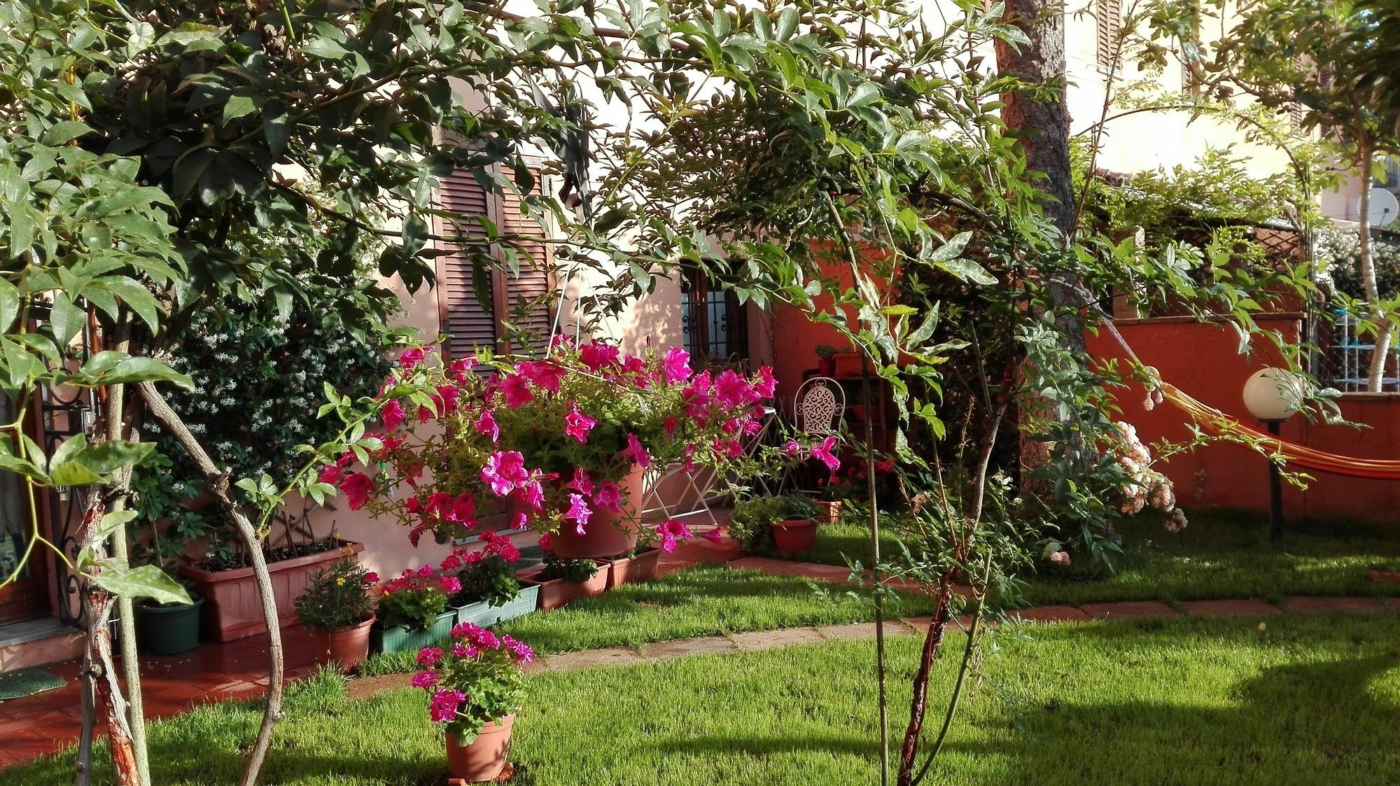 Al Giardino Di Alice Bed & Breakfast Perugia Exterior photo